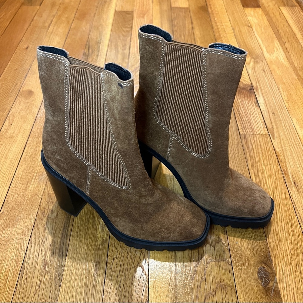Chelsea and violet brown suede heeled boot